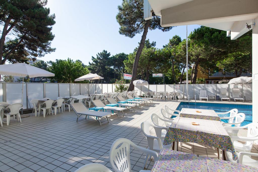 Hotel Sahara Milano Marittima Exterior foto